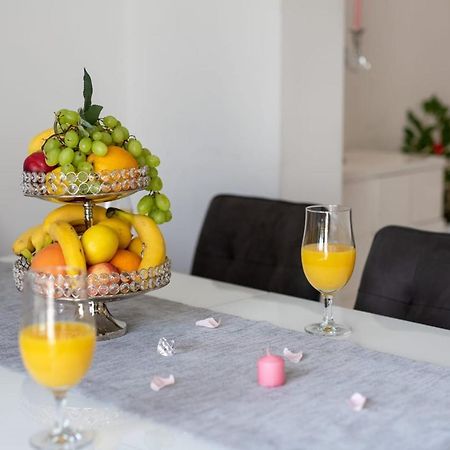 Lux Apartment Ema Kaštela Buitenkant foto