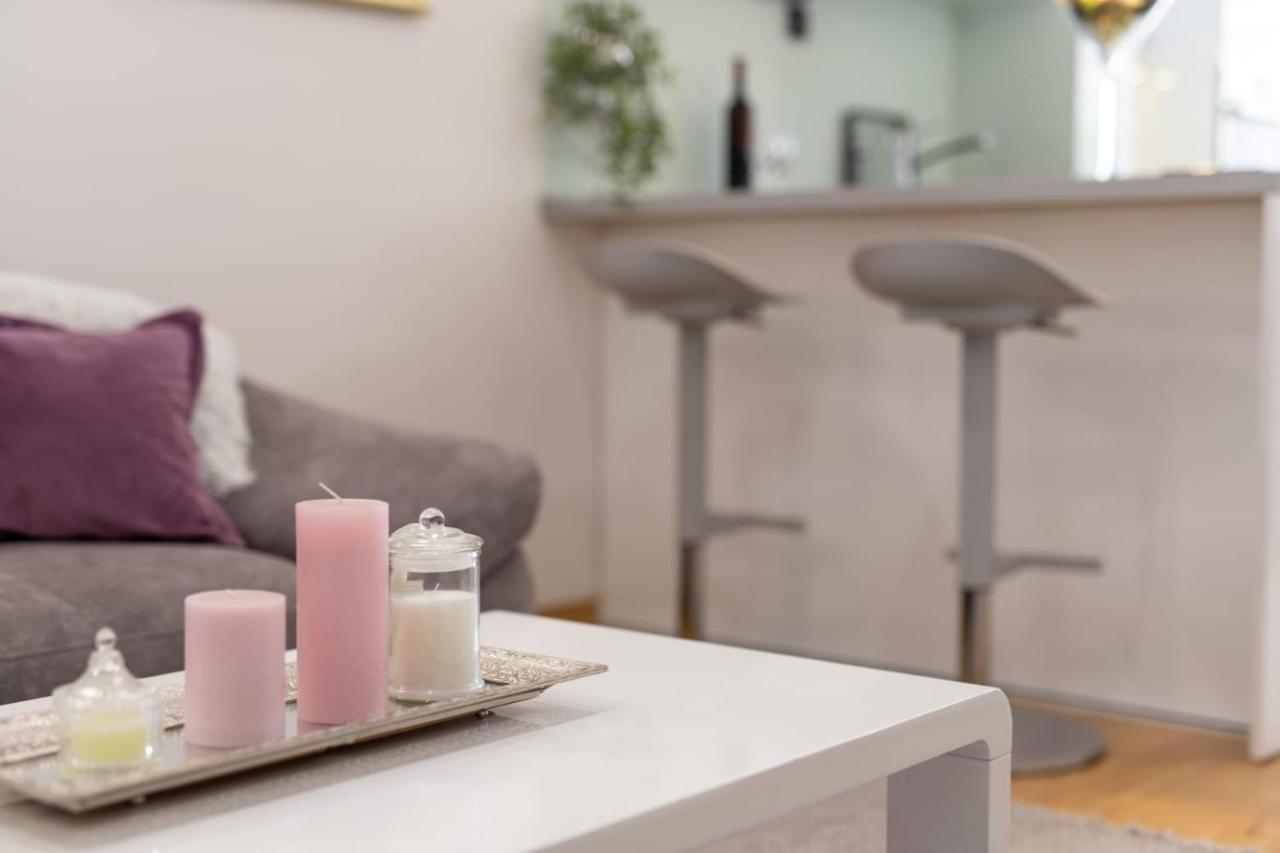 Lux Apartment Ema Kaštela Buitenkant foto