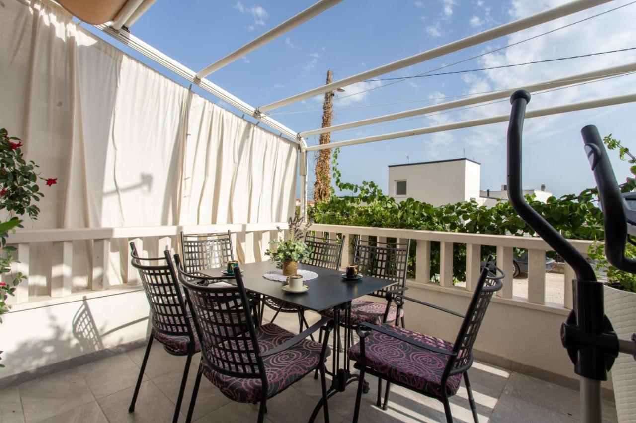 Lux Apartment Ema Kaštela Buitenkant foto