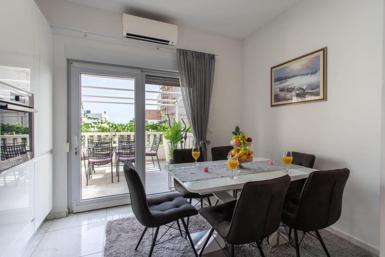 Lux Apartment Ema Kaštela Buitenkant foto